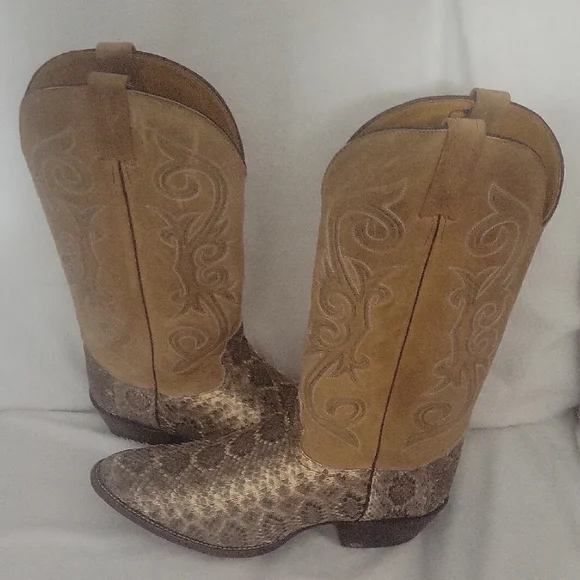Nocona Boots Men's or ladies Diamondback Rattla SNAKE Western Boots🐍 - Picture 3 of 9